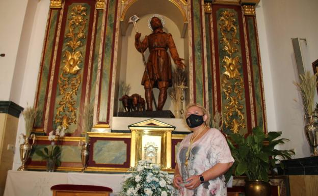 San Isidro vuelve a lucir en la Iglesia tras ser sometido a una restauración