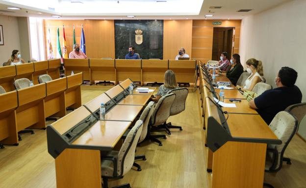 El Ayuntamiento destinará un millón de euros a tres caminos rurales de gran afluencia