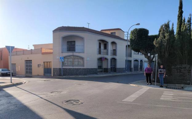 El peligroso cruce entre la avenida Príncipes de España y el Camino del Ayudante