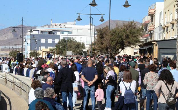 Los balermeros toman hoy la capital para exigir a Costas una solución para su playa