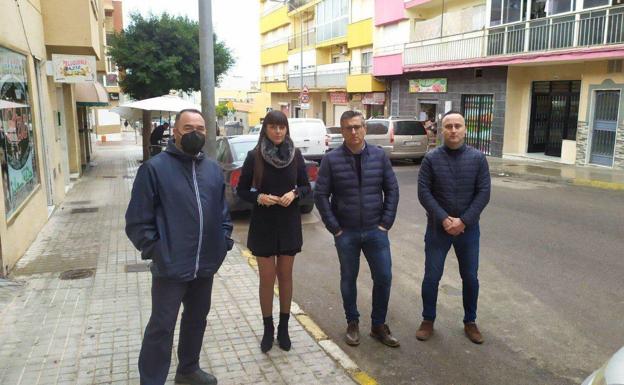 Vox denuncia colapsos en Santa María del Águila por falta de zonas de carga y descarga
