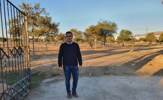 Vox pide vigilancia y seguridad para los parques de Santa María del Águila y Las Norias