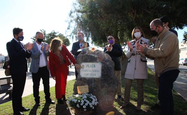 El Ejido rinde homenaje a la figura de Pedro Altadill inaugurando una plaza con su nombre