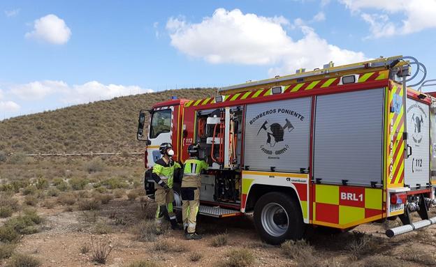 Un hombre afectado por humo al incendiarse la cocina de un restaurante en El Ejido