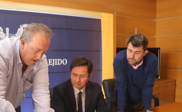 A licitación por 1,3 millones el proyecto de regeneración del pavimento de Ejido Beach