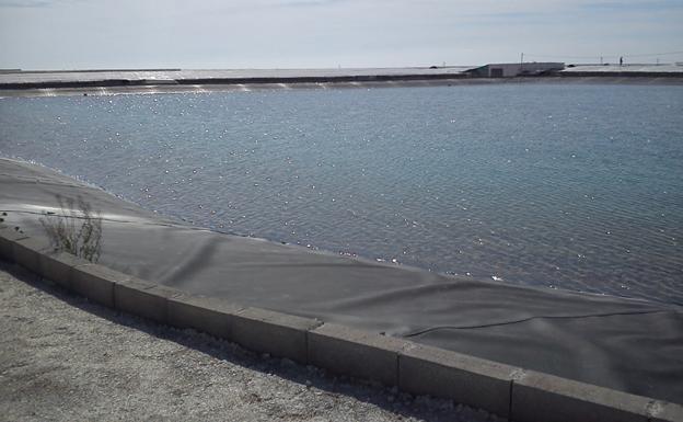 Muere un niño de 9 años ahogado en una balsa de agua en El Ejido
