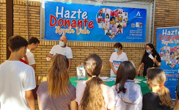 El Hospital Universitario Poniente conciencia a los jóvenes sobre la donación de órganos