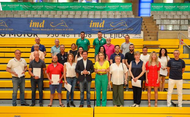 El IMD entrega 75.000 euros en subvenciones a 19 clubes y dos deportistas