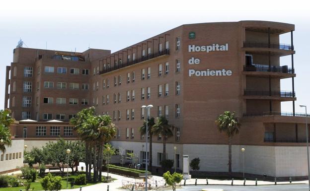 Herida una trabajadora tras ser atropellada por una carretilla eléctrica en El Ejido