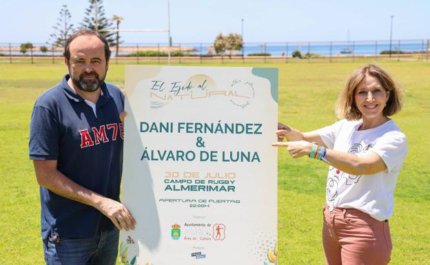 Dani Fernández y Álvaro de Luna aterrizan en el Campo de Rugby de Almerimar
