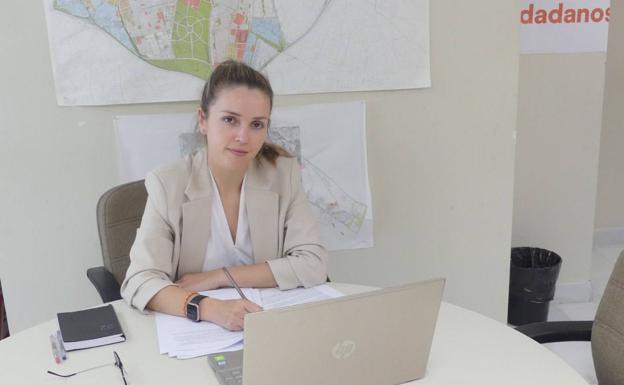 La renuncia al acta de María Herminia Padial abre una crisis en el grupo de Ciudadanos en El Ejido