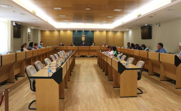 El Ayuntamiento instalará cámaras de vídeovigilancia en los colegios con vandalismo