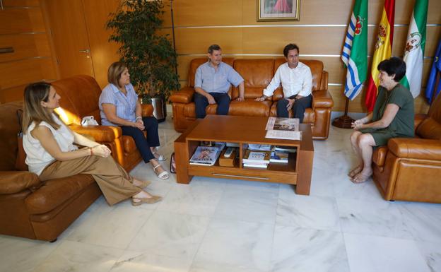 Rosa Rodríguez, nueva hermana mayor de la Hermandad de la Divina Infantita