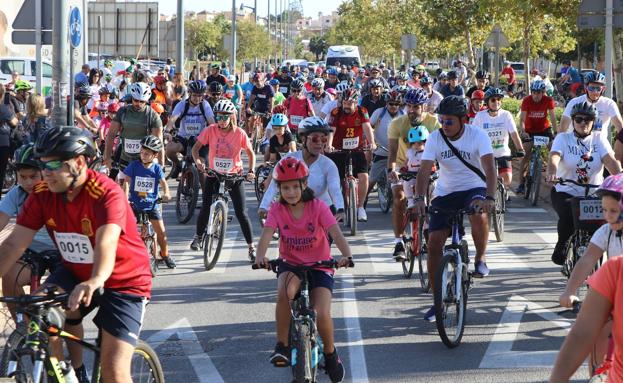 Más de 600 personas disfrutan del Día de la Bicicleta de El Ejido