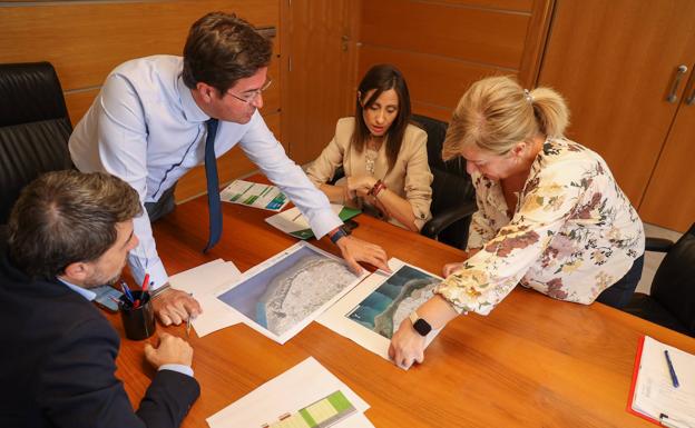 La Junta ultima la tramitación para iniciar el carril bici entre Almerimar y Roquetas