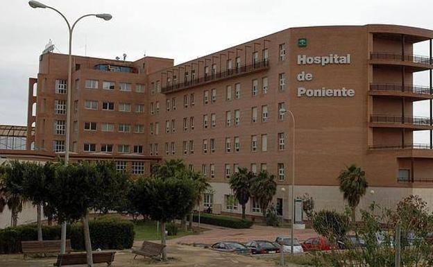Agrede física y verbalmente a dos pediatras de Urgencias del Hospital de Poniente