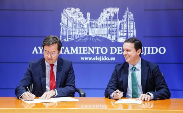 Ayuntamiento y Diputación sellan el convenio para construir dos grandes espacios deportivos