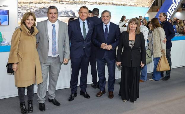 José Álvarez, chef de La Costa, premio al mérito turístico en Fitur