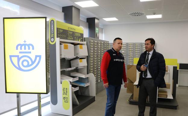 El Ayuntamiento ofrece colaboración a Correos para que abra en Almerimar