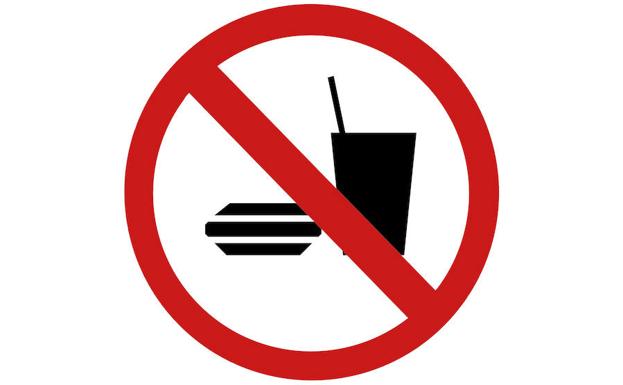 Conducir y comer, prever y cosas ilegales
