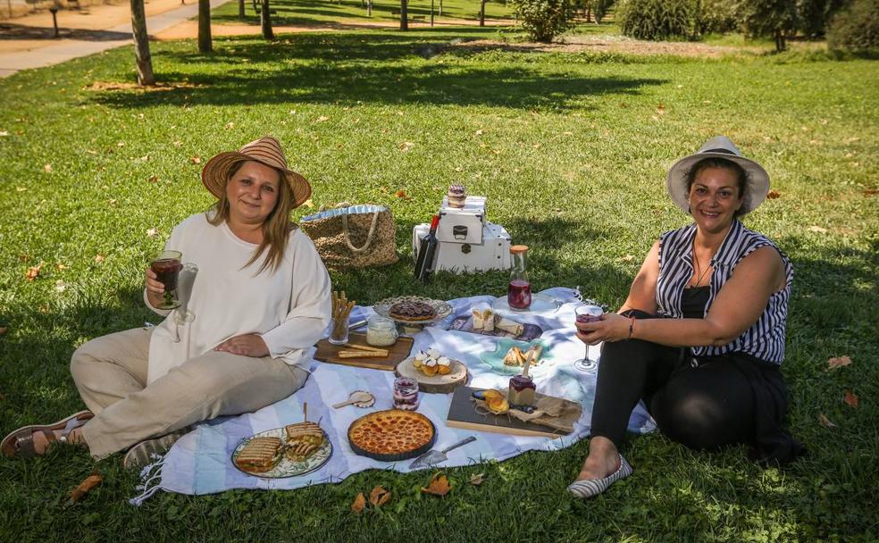 La magia de comer al aire libre en Granada