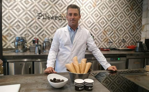 Cómo hacer paletas de helado de frutas tropicales