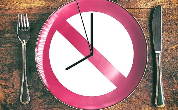¿Qué es y qué consecuencias tiene el ayuno intermitente?