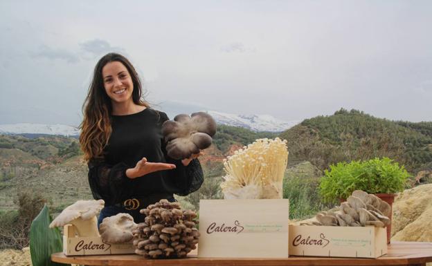 La ingeniera que cultiva setas en las cuevas
