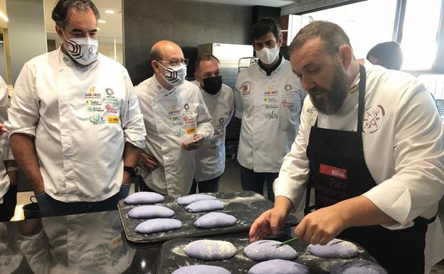 'Hecho a mano', taller de pan para la restauración organizado por ARTCUA