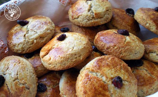 Scones, panecillos ingleses para desayuno o merienda