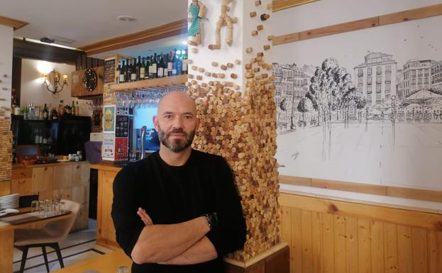 El camarero de Granada que descubrió su sueño cocinando