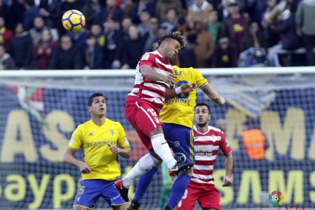 Cifuentes impide un merecido empate del Granada