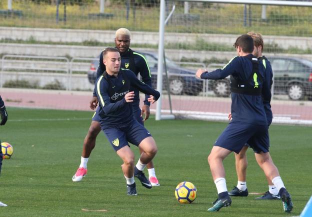 El Granada apura hasta el último día para traer refuerzos