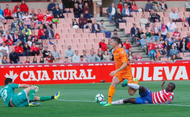 Una delantera sin mecha para competir en Segunda