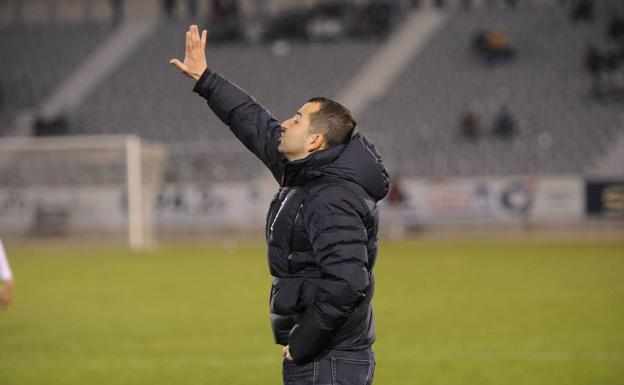 Diego Martínez ha de firmar hoy con el Granada por una campaña