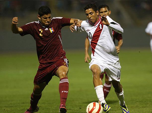 Peña estrena titularidad y regresa a la selección peruana