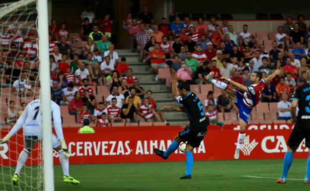 Empate en Los Cármenes