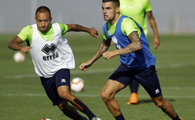 Alberto Martín, Nico Aguirre y Rodri no entrenan con el equipo