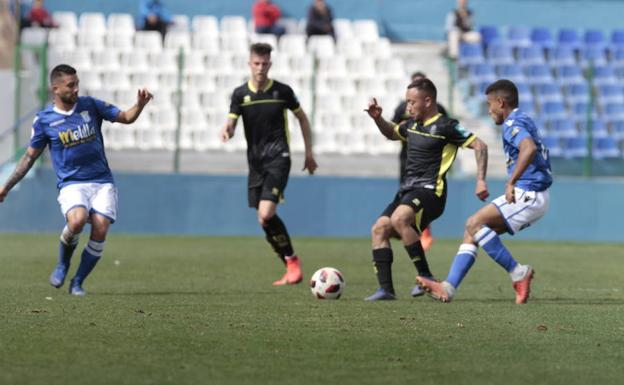 El Recreativo Granada pone al Melilla contra las cuerdas