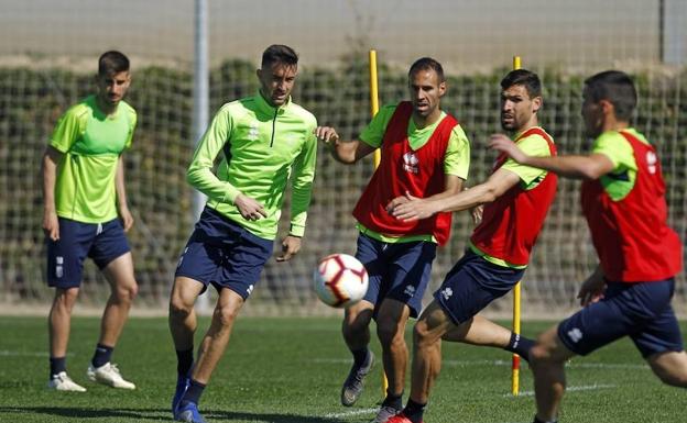 Pozo y Adri Castellano anticipan su salida del entreno por precaución