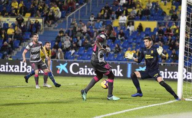 Noveles y veteranos en Los Cármenes