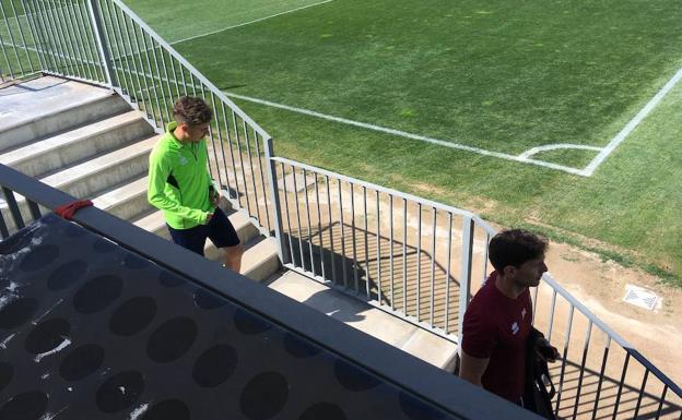 Pozo y Bernardo trabajan aparte del grupo