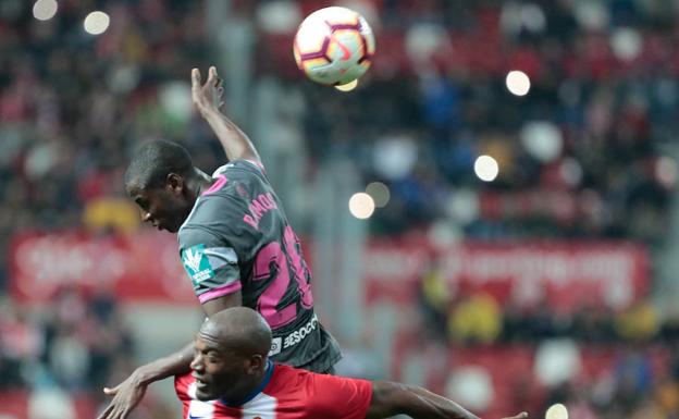 El Granada se complica la vida