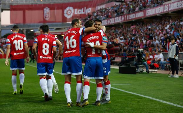 Arde la llama del ascenso en Granada
