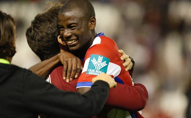 Pozo y Ramos se reivindican con una actuación estelar como suplentes