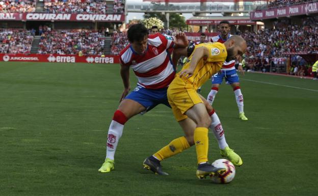 Oficial: Nico Aguirre se desvincula del Granada