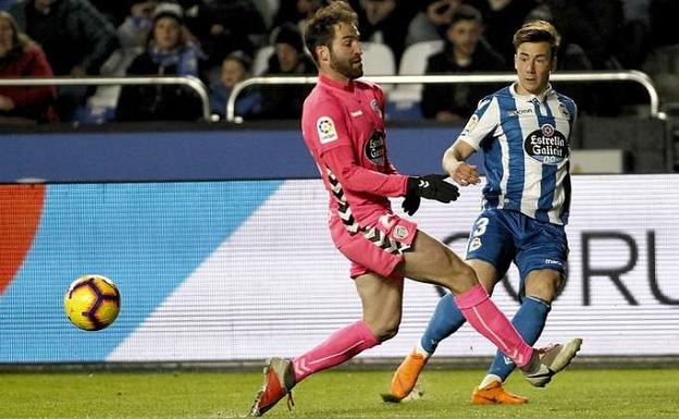 Saúl García, del Alavés, opción para el lateral izquierdo