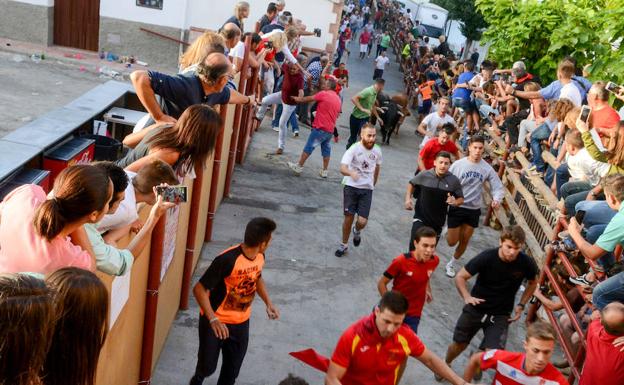 San Cayetano vuelve a reunir a los goreños en torno a sus encierros