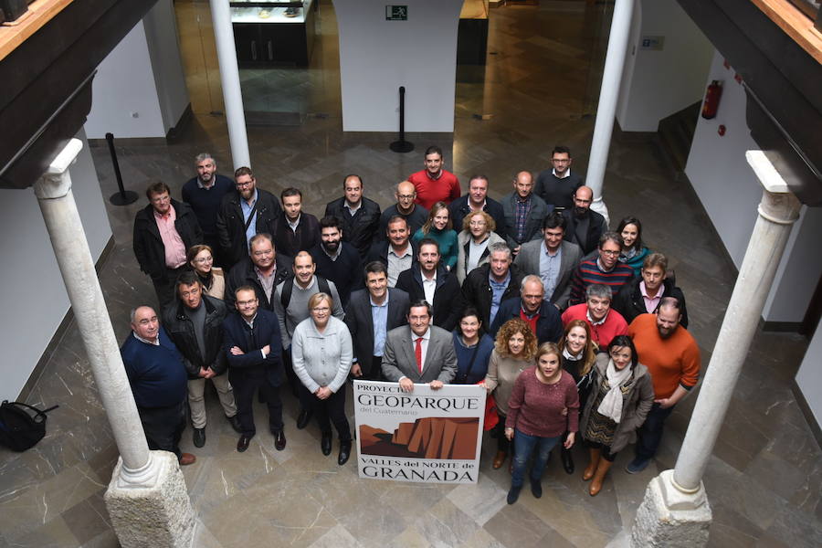 Presentan ante la UNESCO la candidatura del Geoparque