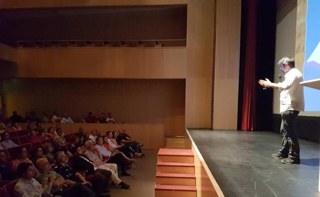 El paleontólogo Alfonso Arribas recibirá el premio Totem Ciudad de Guadix